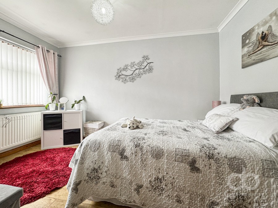 Images for Highfield Gardens, Grays, RM16 2NT
