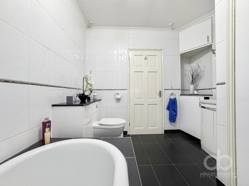 Images for Highfield Gardens, Grays, RM16 2NT