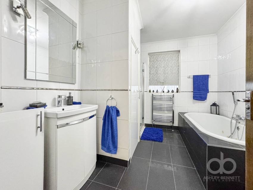 Images for Highfield Gardens, Grays, RM16 2NT