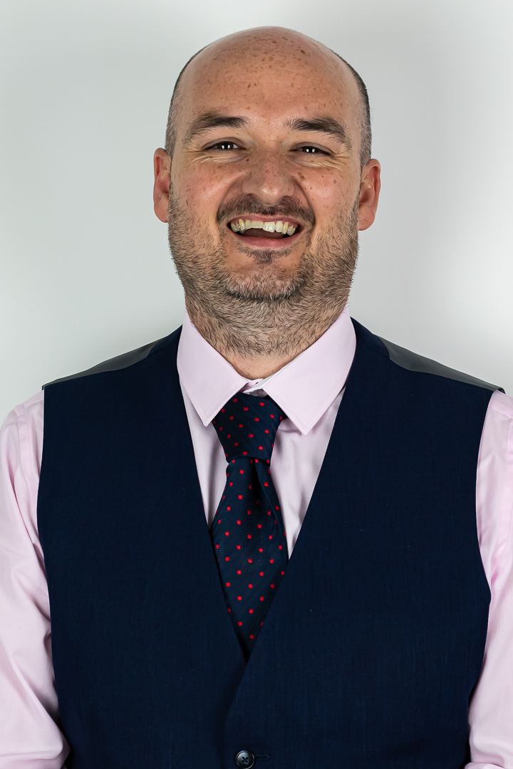 Wayne Diggins, Sales Manager